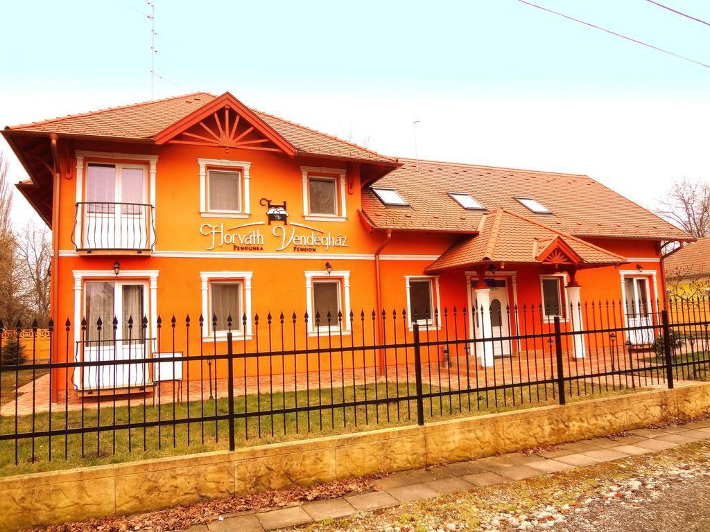 Hotel Horvath Vendeghaz Orosháza Exterior foto