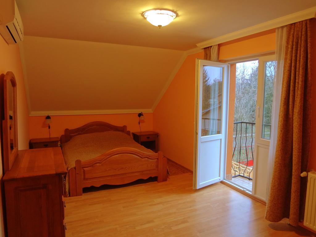 Hotel Horvath Vendeghaz Orosháza Zimmer foto